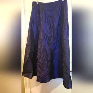 ✨️LAST CHANCE ✨️Deep purple floor length skirt size 15/16